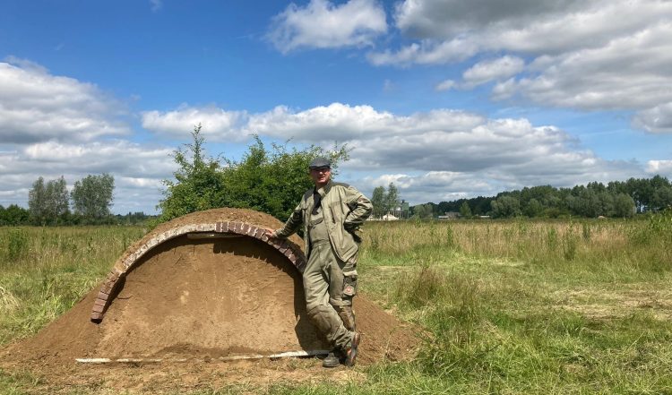 Lukas de Bijendirigent
